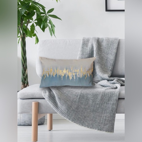 💐🔵Set of 2 - Abstract Pattern Cushion Covers Without Filler - Picture 2 of 10